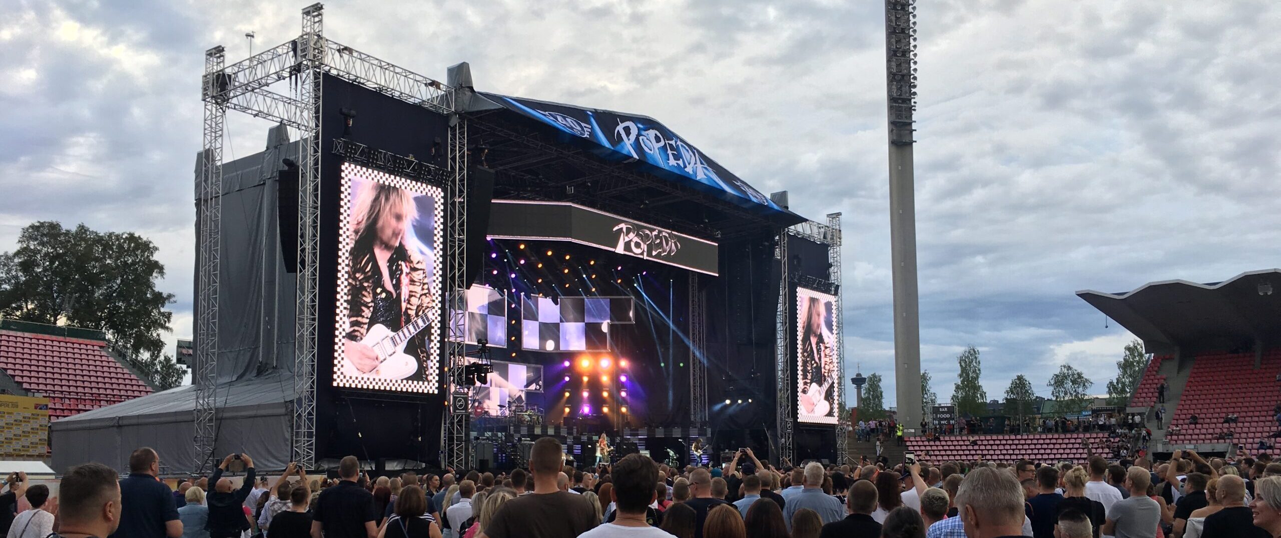 Suomirockilla kaipuusta karnevaaliin